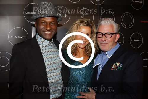 Amsterdam 28 november 2015 
Orange babies gala in Amsterdam. John Kattenburg met Baba Silla