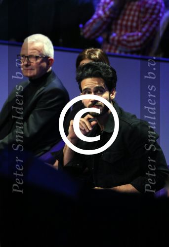 Aalsmeer 20 november 2015
Sabia Boulahrouz zwanger in het programma Mindmasters van SBS6.
Mindmasters Live, Uri Geller, Walter Rolfo, Patty Brard  Wolter Kroes Jochem v Gelder Peter R de Vries Boer geile Geert Monique Smit Patty Brard Kay nambiar en K# Lisa Michels. Kim LIan v d Meij presenteert het in studio Aalsmeer.