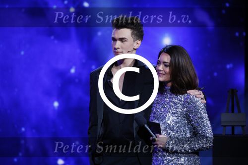 Aalsmeer 20 november 2015
Sabia Boulahrouz zwanger in het programma Mindmasters van SBS6.
Mindmasters Live, Uri Geller, Walter Rolfo, Patty Brard  Wolter Kroes Jochem v Gelder Peter R de Vries Boer geile Geert Monique Smit Patty Brard Kay nambiar en K# Lisa Michels. Kim LIan v d Meij presenteert het in studio Aalsmeer.