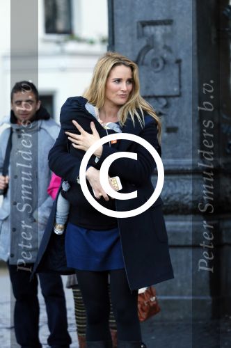 Amsterdam 25 november 2015
Lieke v Lexmond met zoontje Vic aan de wandel.