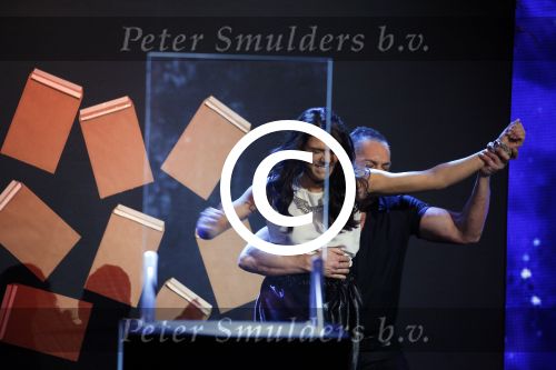 Aalsmeer 20 november 2015
Sabia Boulahrouz zwanger in het programma Mindmasters van SBS6.
Mindmasters Live, Uri Geller, Walter Rolfo, Patty Brard  Wolter Kroes Jochem v Gelder Peter R de Vries Boer geile Geert Monique Smit Patty Brard Kay nambiar en K# Lisa Michels. Kim LIan v d Meij presenteert het in studio Aalsmeer.