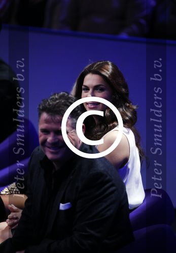 Aalsmeer 20 november 2015
Sabia Boulahrouz zwanger in het programma Mindmasters van SBS6.
Mindmasters Live, Uri Geller, Walter Rolfo, Patty Brard  Wolter Kroes Jochem v Gelder Peter R de Vries Boer geile Geert Monique Smit Patty Brard Kay nambiar en K# Lisa Michels. Kim LIan v d Meij presenteert het in studio Aalsmeer.