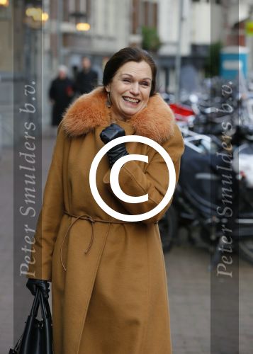 Amsterdam 23 november 2015 
Irene v d Laar stapt uit taxi.5 jaar nieuwe de la mar en 15 jaar de joop en Janine v d Ende foundation. Liz Snoiijnk