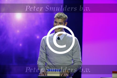 Aalsmeer 27 november 20152e en laatste aflevering van sbs6 programma mindmasters met oa Peter R de Vries Sabia Boulahrouz Patty Brard Patricia Paay Boer Geert en Maarten v d Weijden. Kim Lian v d Meij presenteert het programma. Wegens tegenvallende kijkcijfers werd het programma na twee afleveringen van de tv gehaald. sabia haar drie kinderen Katharina Amaya en Daamin waren aanwezig met de tante (aupair) van Sabia