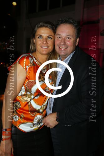 Amsterdam 28 november 2015 
Orange babies gala in Amsterdam. Marc Brouwers met zijn vrouw Janneke en vrienden