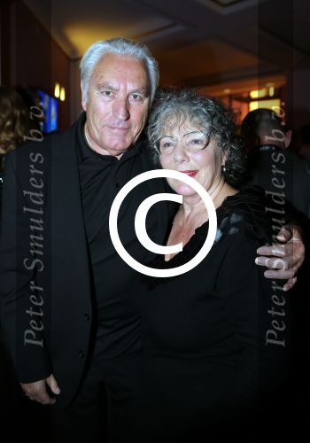 Haarlem 29 november 2015
Premiere Willem Ruis in de schouwburg van Haarlem.
Eva Ruis, Ineke  Mulder (ex Willem Ruis), Suus Ruis en Nicolas Ruis na afloop van de premiere van Willem Ruis, de show . Cast bestaat uit Xander v Vledder Maaike Widdershoven Johnny Kraaykamp en  Rob v d Meeberg . Marco Bakker en Willeke v Ammelrooij