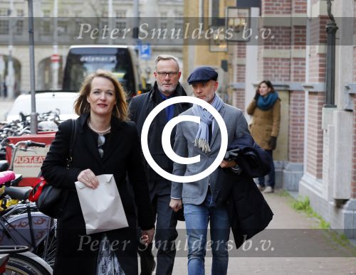 Amsterdam 23 november 2015 
Mart Visser met zijn vriend / partner Jop op straat