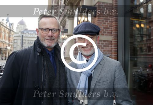 Amsterdam 23 november 2015 
Irene v d Laar stapt uit taxi.5 jaar nieuwe de la mar en 15 jaar de joop en Janine v d Ende foundation. Mart Visser met vriend Jop