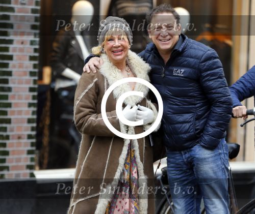 Amsterdam 18 november 2015
Armando Borsato en zijn moeder Mary op cornelis schuytstraat