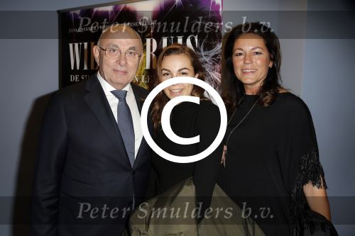 Haarlem 29 november 2015
Premiere Willem Ruis in de schouwburg van Haarlem.
Michael v Praag met zijn vrouw en dochter
