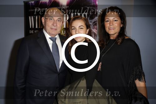 Haarlem 29 november 2015
Premiere Willem Ruis in de schouwburg van Haarlem.
Michael v Praag met zijn vrouw en dochter