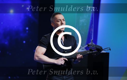 Aalsmeer 20 november 2015
Sabia Boulahrouz zwanger in het programma Mindmasters van SBS6.
Mindmasters Live, Uri Geller, Walter Rolfo, Patty Brard  Wolter Kroes Jochem v Gelder Peter R de Vries Boer geile Geert Monique Smit Patty Brard Kay nambiar en K# Lisa Michels. Kim LIan v d Meij presenteert het in studio Aalsmeer.