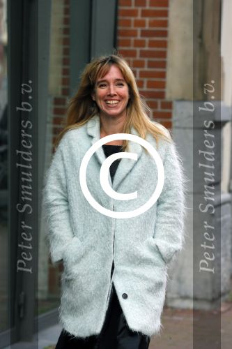 Amsterdam 23 november 2015 
Irene v d Laar stapt uit taxi.5 jaar nieuwe de la mar en 15 jaar de joop en Janine v d Ende foundation. Nynke Romer