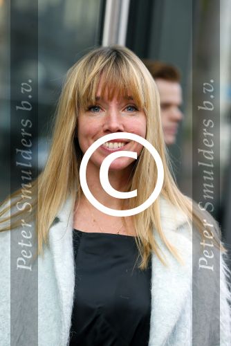 Amsterdam 23 november 2015 
Irene v d Laar stapt uit taxi.5 jaar nieuwe de la mar en 15 jaar de joop en Janine v d Ende foundation. Nynke Romer