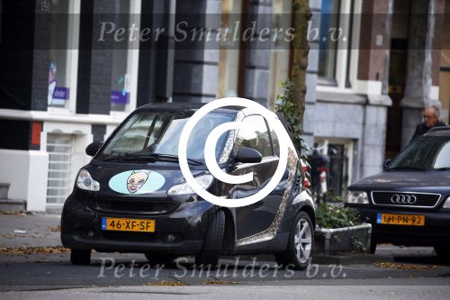 Amsterdam 18 november 2015
Patty Brard doet boodschappen in haar patmobile