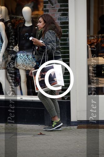 Amsterdam 18 november 2015
Patty Brard doet boodschappen in haar patmobile