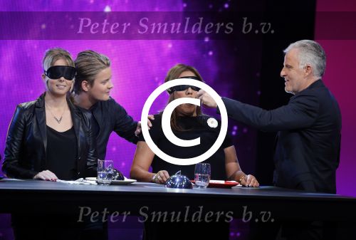 Aalsmeer 20 november 2015
Sabia Boulahrouz zwanger in het programma Mindmasters van SBS6.
Mindmasters Live, Uri Geller, Walter Rolfo, Patty Brard  Wolter Kroes Jochem v Gelder Peter R de Vries Boer geile Geert Monique Smit Patty Brard Kay nambiar en K# Lisa Michels. Kim LIan v d Meij presenteert het in studio Aalsmeer.