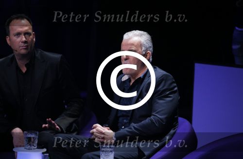 Aalsmeer 20 november 2015
Sabia Boulahrouz zwanger in het programma Mindmasters van SBS6.
Mindmasters Live, Uri Geller, Walter Rolfo, Patty Brard  Wolter Kroes Jochem v Gelder Peter R de Vries Boer geile Geert Monique Smit Patty Brard Kay nambiar en K# Lisa Michels. Kim LIan v d Meij presenteert het in studio Aalsmeer.
