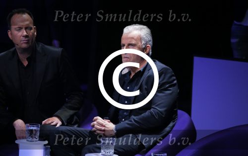 Aalsmeer 20 november 2015
Sabia Boulahrouz zwanger in het programma Mindmasters van SBS6.
Mindmasters Live, Uri Geller, Walter Rolfo, Patty Brard  Wolter Kroes Jochem v Gelder Peter R de Vries Boer geile Geert Monique Smit Patty Brard Kay nambiar en K# Lisa Michels. Kim LIan v d Meij presenteert het in studio Aalsmeer.