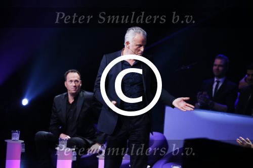Aalsmeer 20 november 2015
Sabia Boulahrouz zwanger in het programma Mindmasters van SBS6.
Mindmasters Live, Uri Geller, Walter Rolfo, Patty Brard  Wolter Kroes Jochem v Gelder Peter R de Vries Boer geile Geert Monique Smit Patty Brard Kay nambiar en K# Lisa Michels. Kim LIan v d Meij presenteert het in studio Aalsmeer.