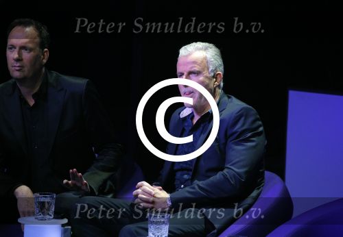 Aalsmeer 20 november 2015
Sabia Boulahrouz zwanger in het programma Mindmasters van SBS6.
Mindmasters Live, Uri Geller, Walter Rolfo, Patty Brard  Wolter Kroes Jochem v Gelder Peter R de Vries Boer geile Geert Monique Smit Patty Brard Kay nambiar en K# Lisa Michels. Kim LIan v d Meij presenteert het in studio Aalsmeer.