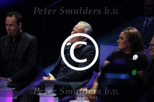 Aalsmeer 20 november 2015
Sabia Boulahrouz zwanger in het programma Mindmasters van SBS6.
Mindmasters Live, Uri Geller, Walter Rolfo, Patty Brard  Wolter Kroes Jochem v Gelder Peter R de Vries Boer geile Geert Monique Smit Patty Brard Kay nambiar en K# Lisa Michels. Kim LIan v d Meij presenteert het in studio Aalsmeer.