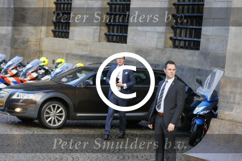 Amsterdam 25 november 2015 
Prins Constantijn arriveert bij het paleis op de dam in zijn auto (audi A6 allroad)