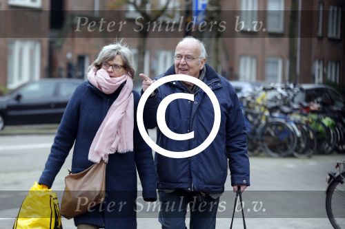 Amsterdam 27 november 2015
Rob v d Meeberg met zijn vrouw op straat