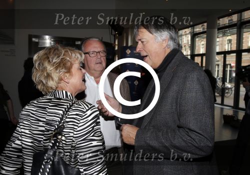 Amsterdam 23 november 2015 
Irene v d Laar stapt uit taxi.5 jaar nieuwe de la mar en 15 jaar de joop en Janine v d Ende foundation. Simone Kleinsma met Guus Verstraete en Ron Brandsteder