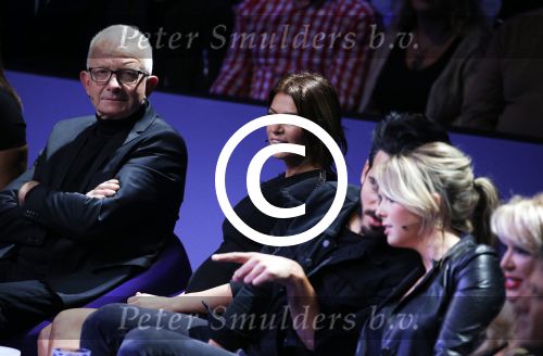 Aalsmeer 20 november 2015
Sabia Boulahrouz zwanger in het programma Mindmasters van SBS6.
Mindmasters Live, Uri Geller, Walter Rolfo, Patty Brard  Wolter Kroes Jochem v Gelder Peter R de Vries Boer geile Geert Monique Smit Patty Brard Kay nambiar en K# Lisa Michels. Kim LIan v d Meij presenteert het in studio Aalsmeer.