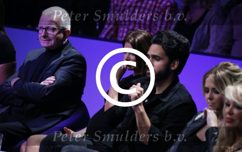 Aalsmeer 20 november 2015
Sabia Boulahrouz zwanger in het programma Mindmasters van SBS6.
Mindmasters Live, Uri Geller, Walter Rolfo, Patty Brard  Wolter Kroes Jochem v Gelder Peter R de Vries Boer geile Geert Monique Smit Patty Brard Kay nambiar en K# Lisa Michels. Kim LIan v d Meij presenteert het in studio Aalsmeer.