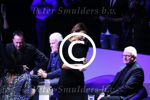 Aalsmeer 20 november 2015
Sabia Boulahrouz zwanger in het programma Mindmasters van SBS6.
Mindmasters Live, Uri Geller, Walter Rolfo, Patty Brard  Wolter Kroes Jochem v Gelder Peter R de Vries Boer geile Geert Monique Smit Patty Brard Kay nambiar en K# Lisa Michels. Kim LIan v d Meij presenteert het in studio Aalsmeer.