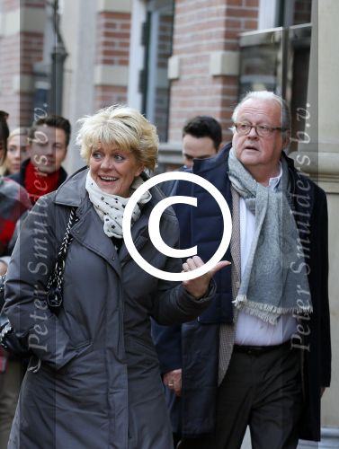 Amsterdam 23 november 2015 
Irene v d Laar stapt uit taxi.5 jaar nieuwe de la mar en 15 jaar de joop en Janine v d Ende foundation. Simone Kleinsma met Guus Verstraete