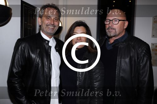 Amsterdam 22 november 2016
Presentatie Amsterdam XXXL magazine uitgegeven door Mark Teurlings bij gassan diamonds. Kees Beekman met Amanda Beekman Kolen en haar man Harrie Kolen