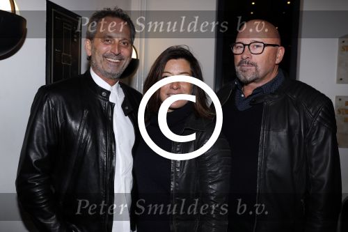 Amsterdam 22 november 2016
Presentatie Amsterdam XXXL magazine uitgegeven door Mark Teurlings bij gassan diamonds. Kees Beekman met Amanda Beekman Kolen en haar man Harrie Kolen
