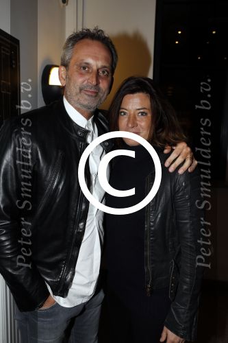 Amsterdam 22 november 2016
Presentatie Amsterdam XXXL magazine uitgegeven door Mark Teurlings bij gassan diamonds. Kees Beekman met Amanda Beekman Kolen en haar man Harrie Kolen