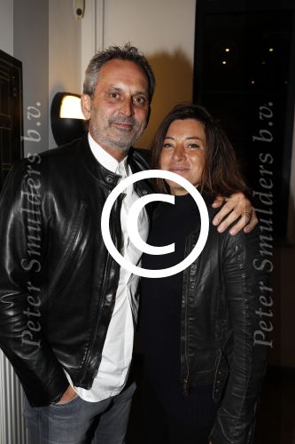 Amsterdam 22 november 2016
Presentatie Amsterdam XXXL magazine uitgegeven door Mark Teurlings bij gassan diamonds. Kees Beekman met Amanda Beekman Kolen en haar man Harrie Kolen