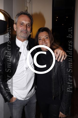 Amsterdam 22 november 2016
Presentatie Amsterdam XXXL magazine uitgegeven door Mark Teurlings bij gassan diamonds. Kees Beekman met Amanda Beekman Kolen en haar man Harrie Kolen