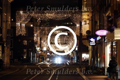 Amsterdam 12 december 2016
Lichtjesroute te water in Amsterdam en de uitrechtsestraat is verlicht
Amsterdam by Night
Kerstsfeer
