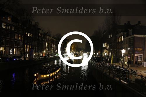 Amsterdam 12 december 2016
Lichtjesroute te water in Amsterdam en de uitrechtsestraat is verlicht
Amsterdam by Night
Kerstsfeer