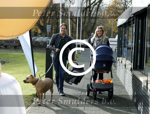 Den Haag 27 november 2016
Babyshower van Andre Hazes Jr. Natuurlijk zijn zijn vader Andre en moeder Monique aanwezig.