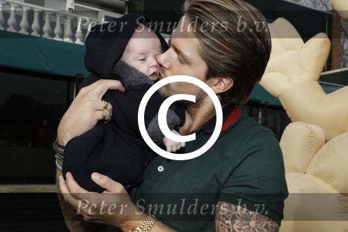 Den Haag 27 november 2016
Babyshower van Andre Hazes Jr. Natuurlijk zijn zijn vader Andre en moeder Monique aanwezig.