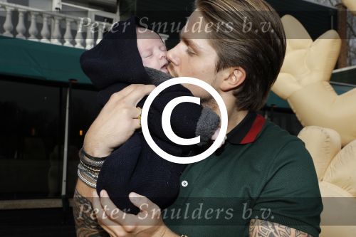 Den Haag 27 november 2016
Babyshower van Andre Hazes Jr. Natuurlijk zijn zijn vader Andre en moeder Monique aanwezig.