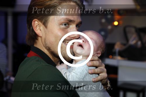 Den Haag 27 november 2016
Babyshower van Andre Hazes Jr. Natuurlijk zijn zijn vader Andre en moeder Monique aanwezig.
