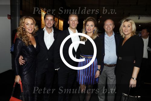 Amsterdam 8 december 2016
15e luxury fair in de RAI. Bernhard ten Brinke met vrouw en vrienden
