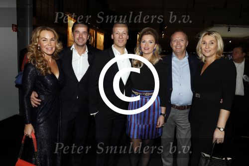 Amsterdam 8 december 2016
15e luxury fair in de RAI. Bernhard ten Brinke met vrouw en vrienden