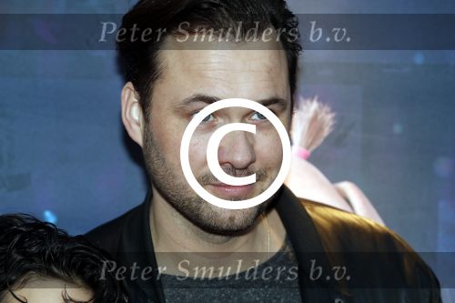 Amsterdam 10 december 2016
Premiere Sing in pathe arena. Boris Titulaer met vrouw en kinderen