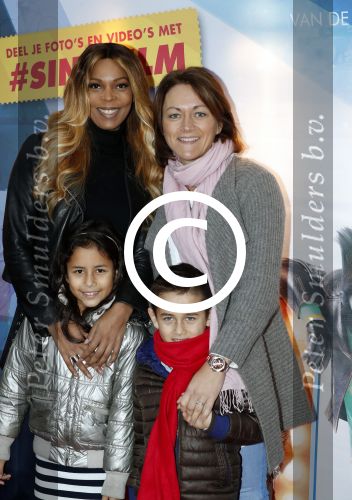 Amsterdam 10 december 2016
Premiere Sing in pathe arena. Carolina Dijkhuizen met..