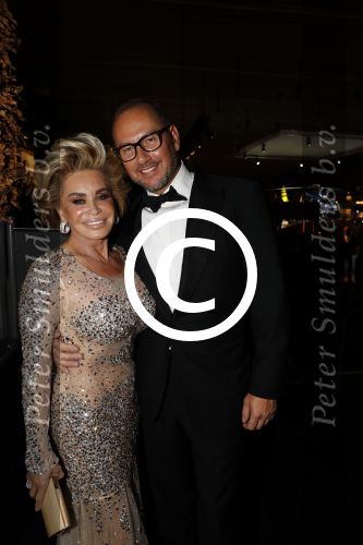 Amsterdam 8 december 2016
15e luxury fair in de RAI. 
Connie Witteman met vriend Eugene v Dun
