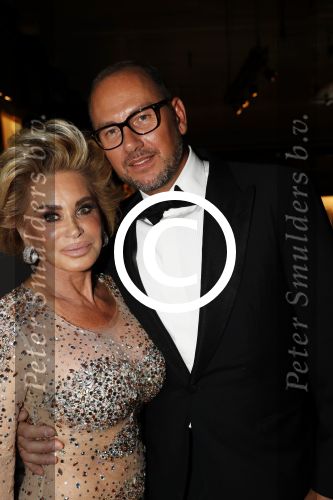 Amsterdam 8 december 2016
15e luxury fair in de RAI. 
Connie Witteman met vriend Eugene v Dun